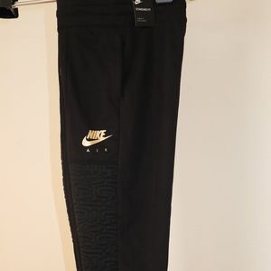 Nike SportWear